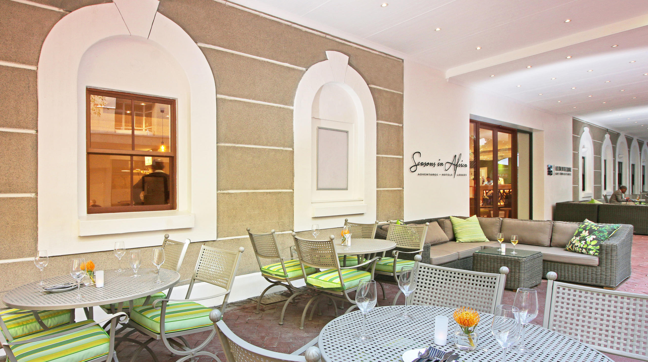 Hollow on the Square